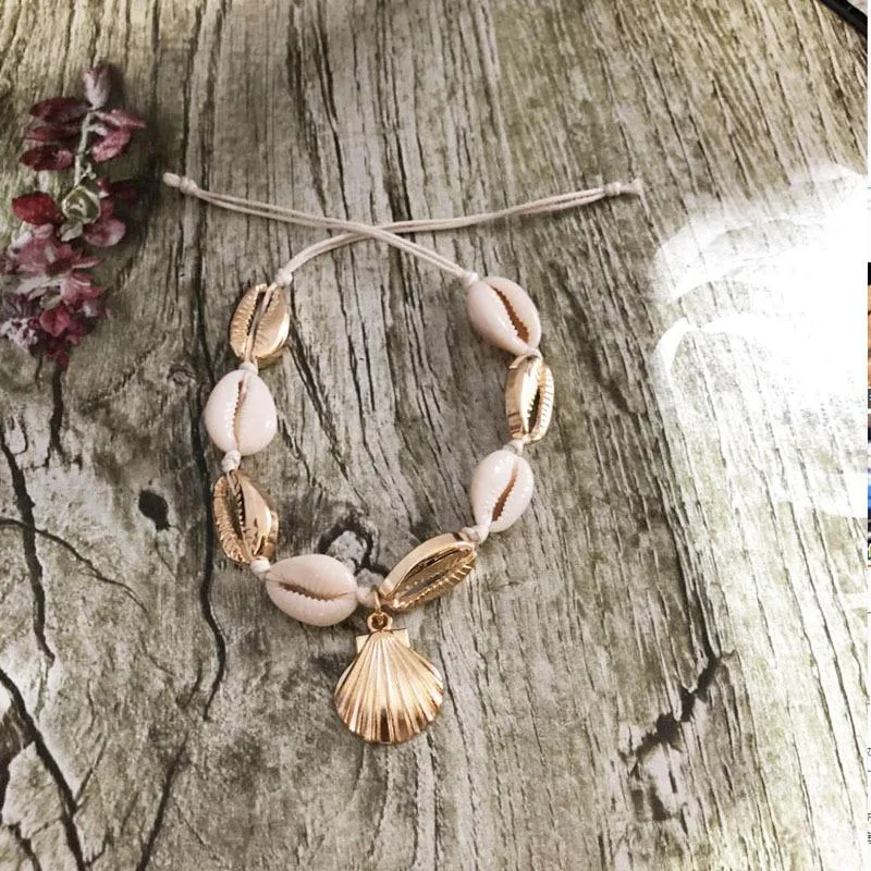 2022 Cowrie Choker Natural Sea Shells Women Necklace Black Rope Chain Gold Puka Conch Shell Boho Necklace Femme Bohemian Jewelry