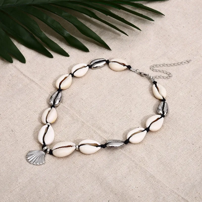 2022 Cowrie Choker Natural Sea Shells Women Necklace Black Rope Chain Gold Puka Conch Shell Boho Necklace Femme Bohemian Jewelry