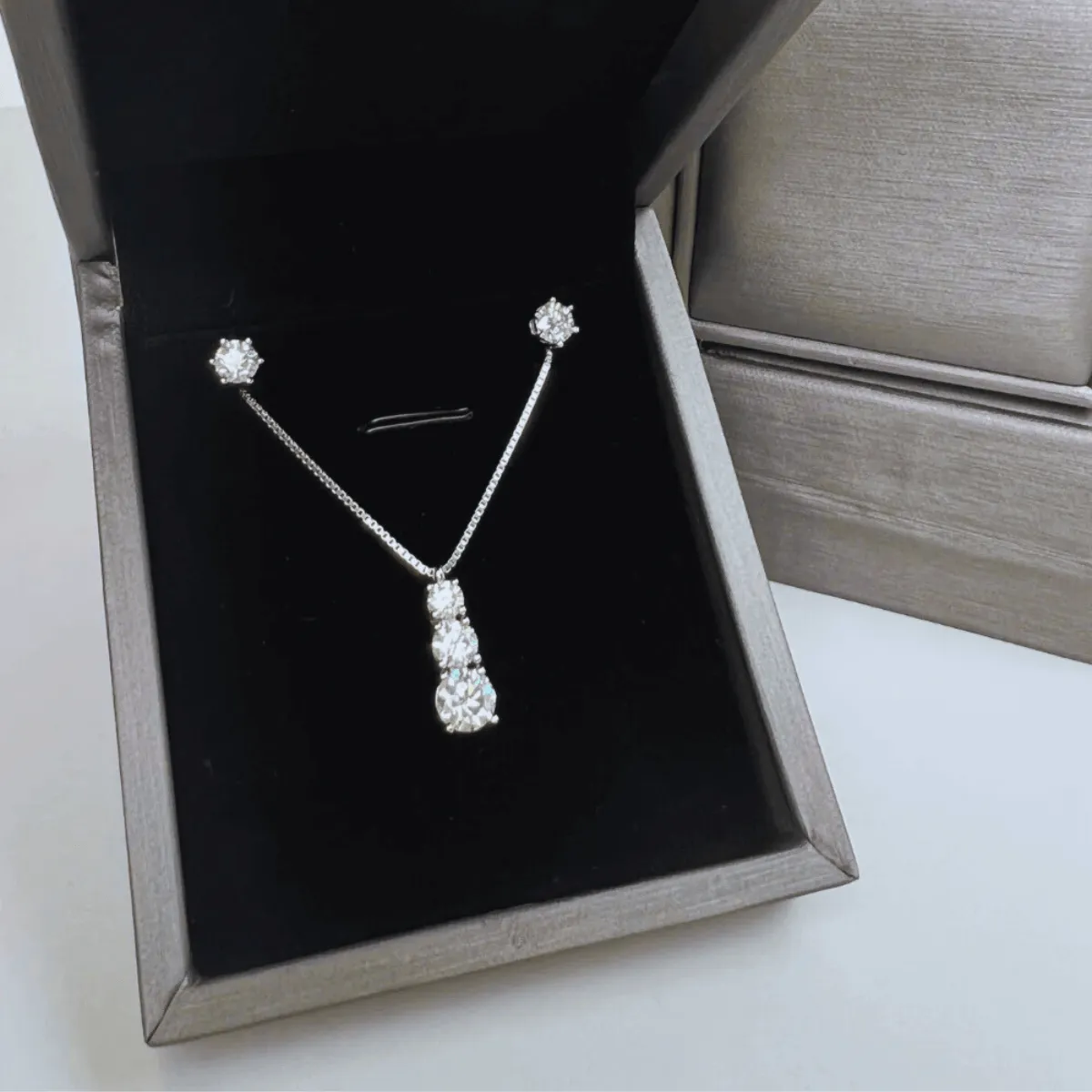 Classic Diamond Jewelry Bundle Set