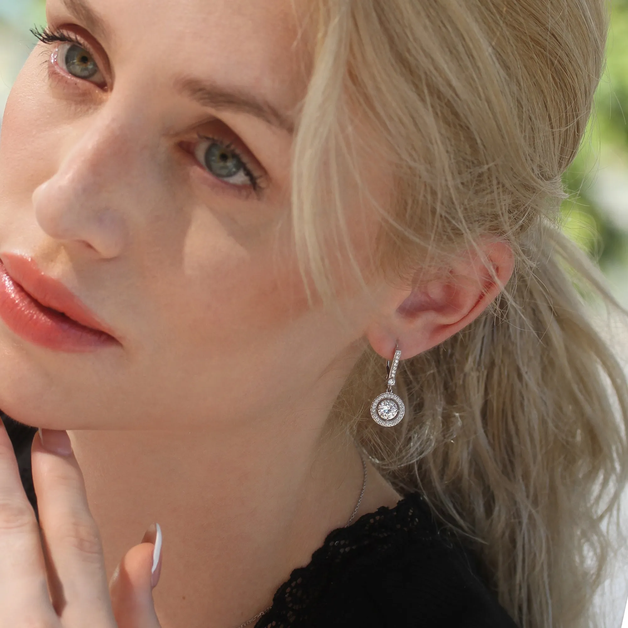 Dazzling Elegance: Brilliant Radiance Drop Earrings