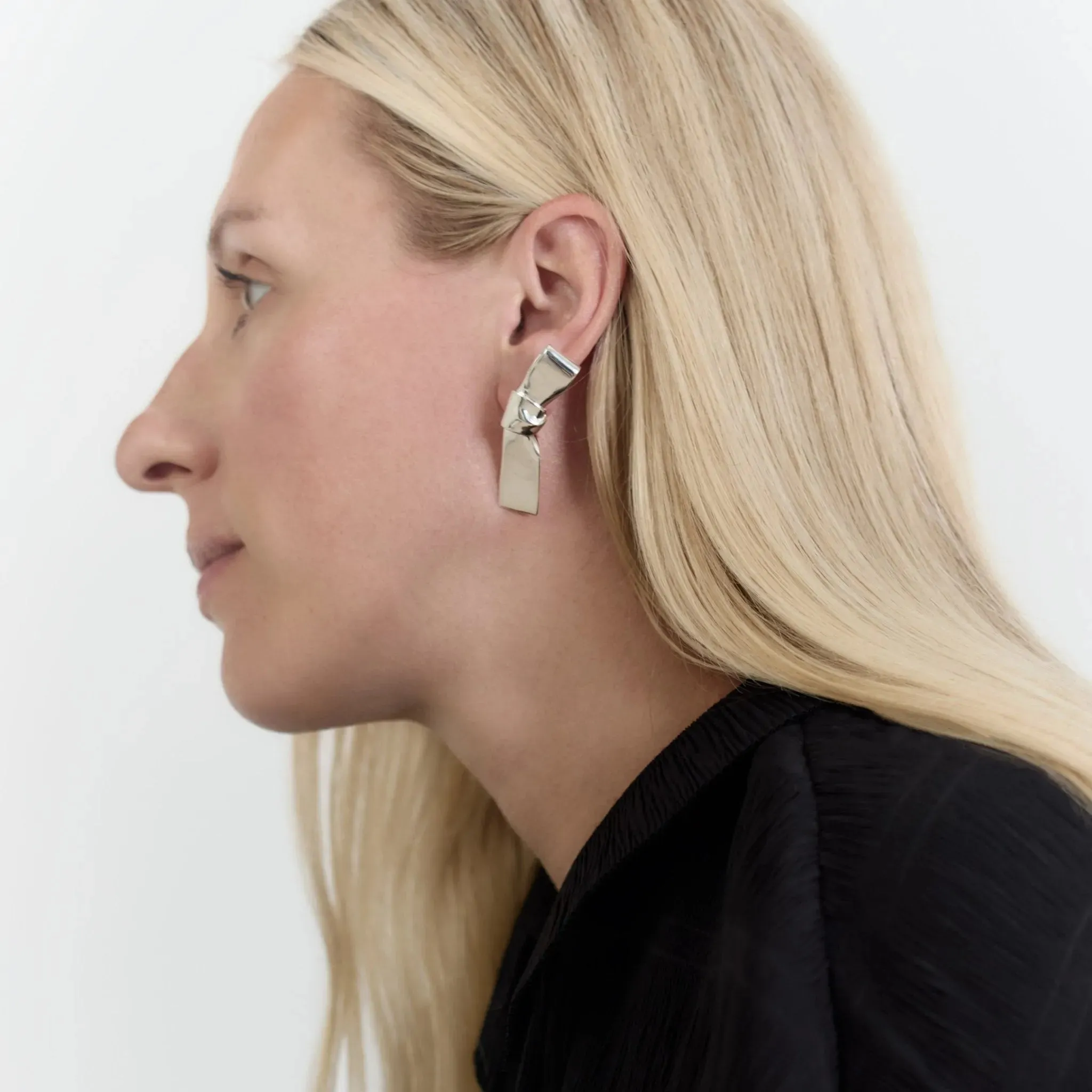 Grand Cravat Earrings, Large
