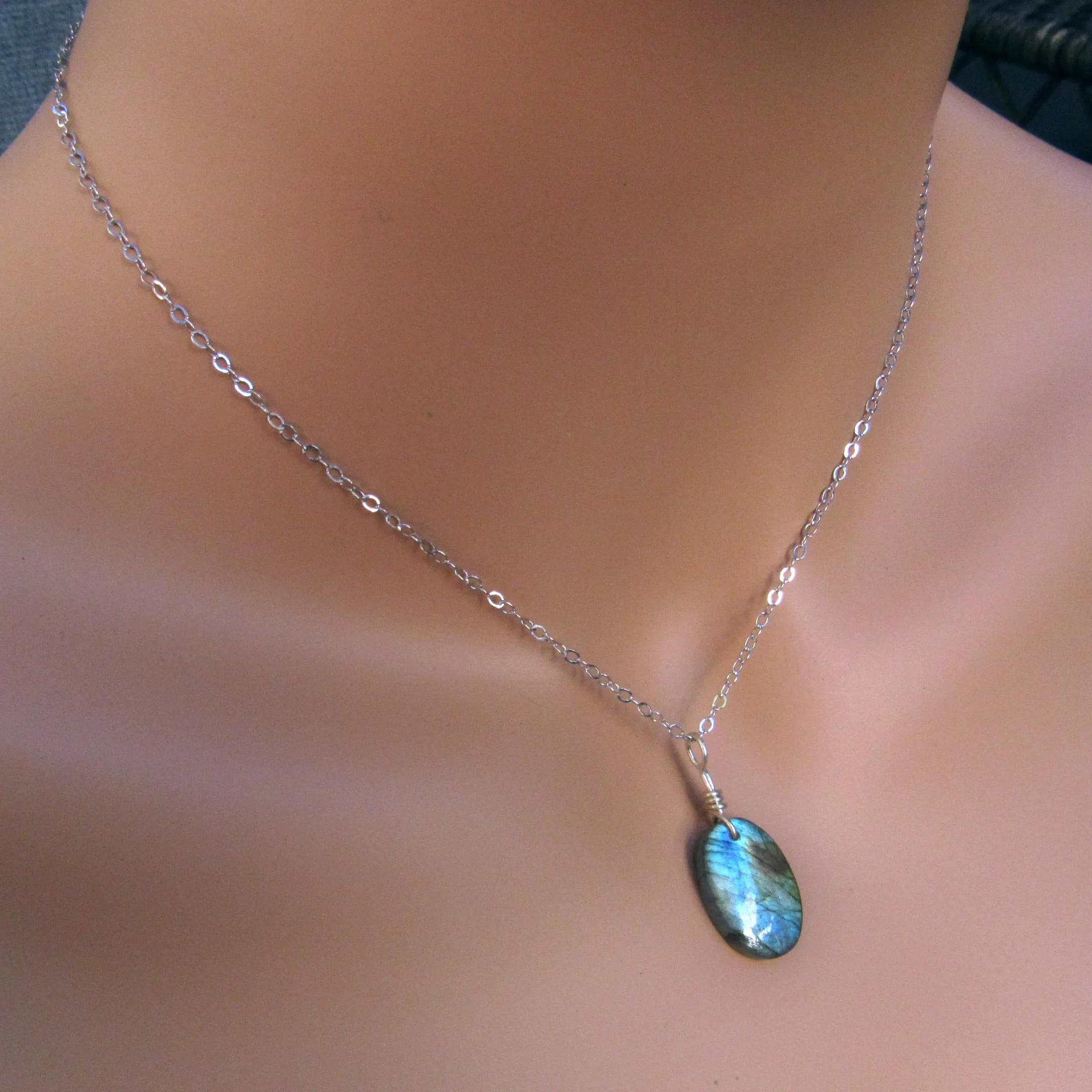 Labradorite Gemstone pendant on Sterling Silver Chain