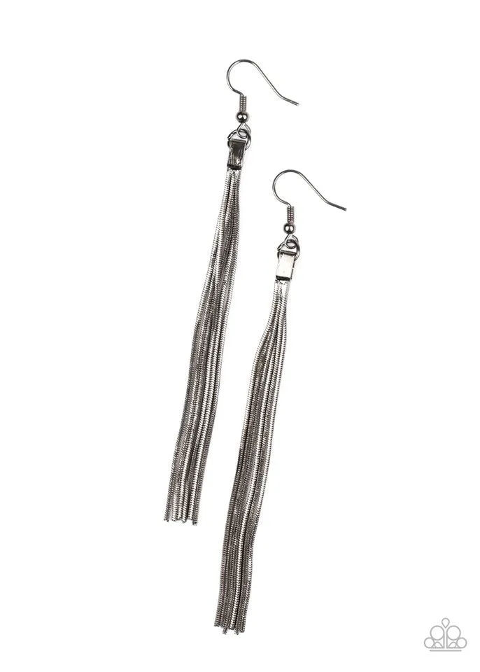 Paparazzi Earring ~ Swing Into Action - Black