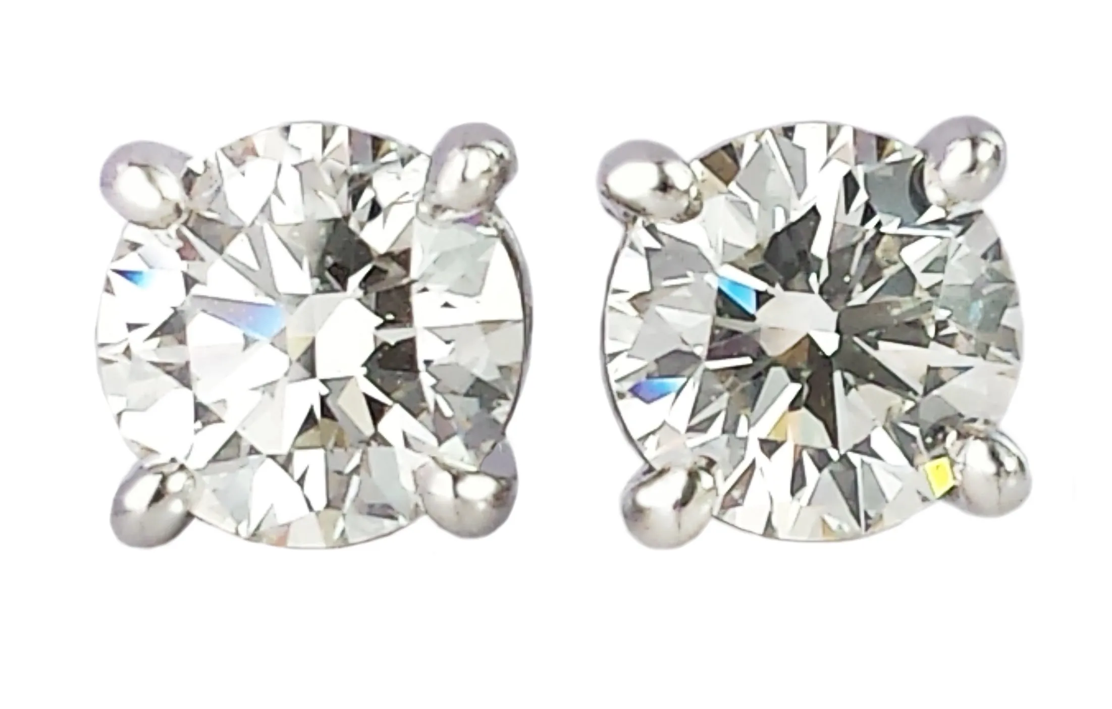 Tiffany & Co. 1.02tcw J/IF XXX Round Brilliant Cut Diamond Stud Earrings