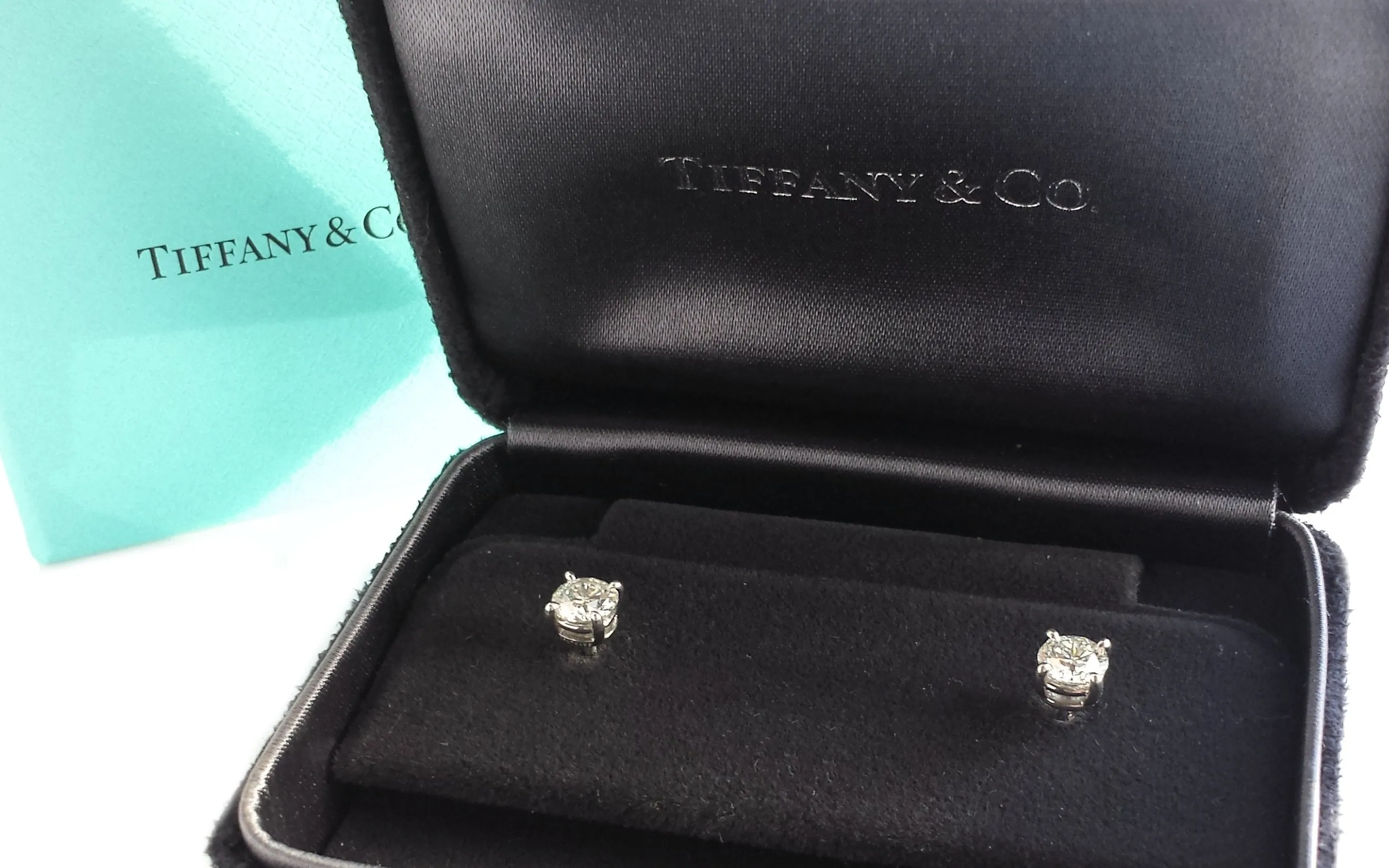 Tiffany & Co. 1.02tcw J/IF XXX Round Brilliant Cut Diamond Stud Earrings