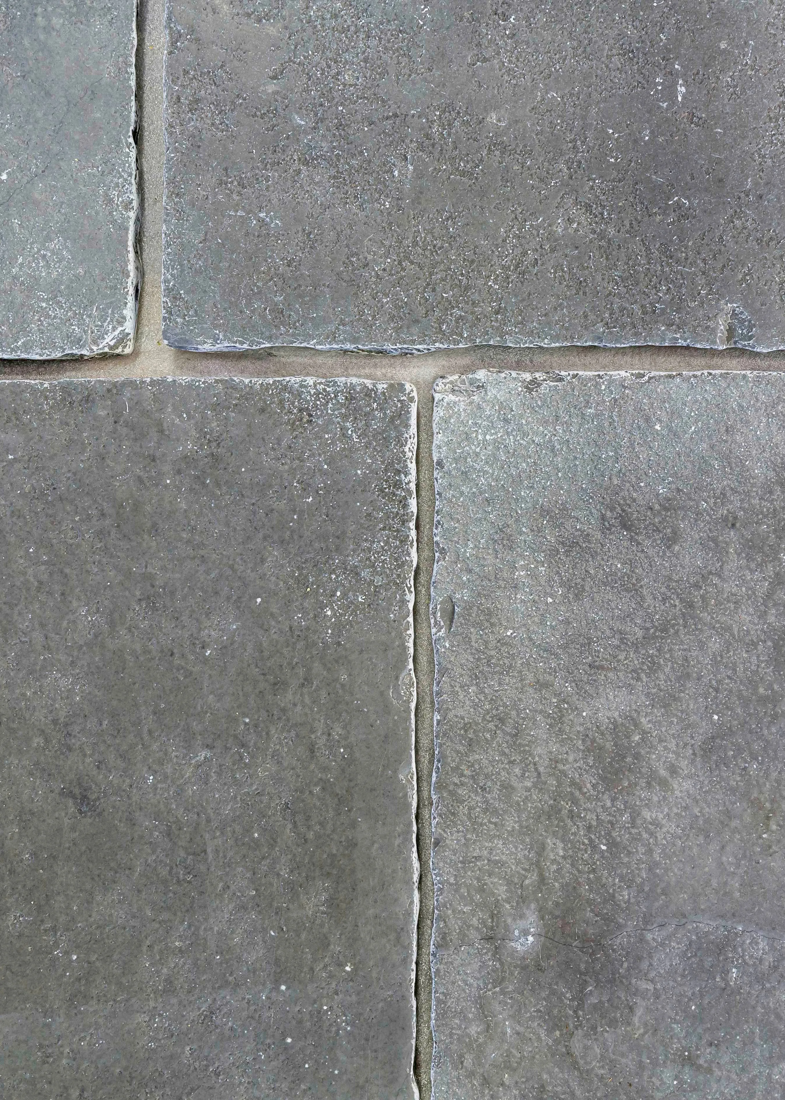 W&S Castelle Honey Grey Limestone - Tumbled